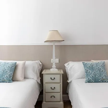 Pintxos Y Tradicion En Casco Viejo *