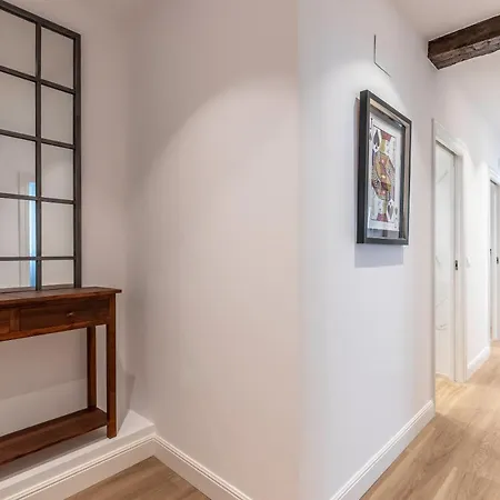 Pintxos Y Tradición En Casco Viejo Bilbau